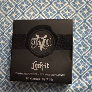 Kat Von D Lock-it Finishing Powder - Light
